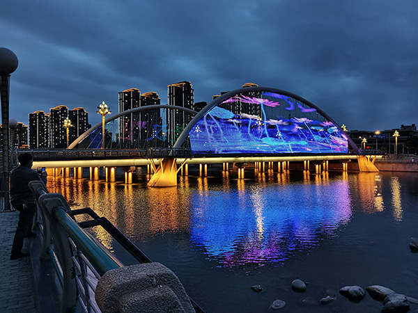 1742970194152440.jpg 甘谷河道亮化.jpg