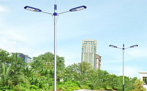 甘谷太阳能路灯地脚螺栓规格：防止倾倒的关键