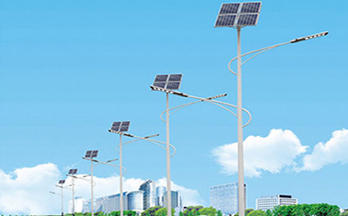北方冬季甘谷太阳能路灯的保养要点